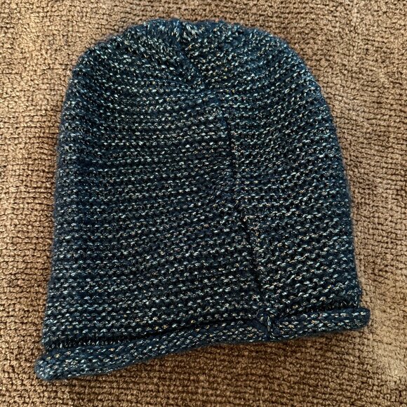 NWOT H&M Silver and Golden Metallic Black Beanie and Mitten Set - Picture 2 of 7